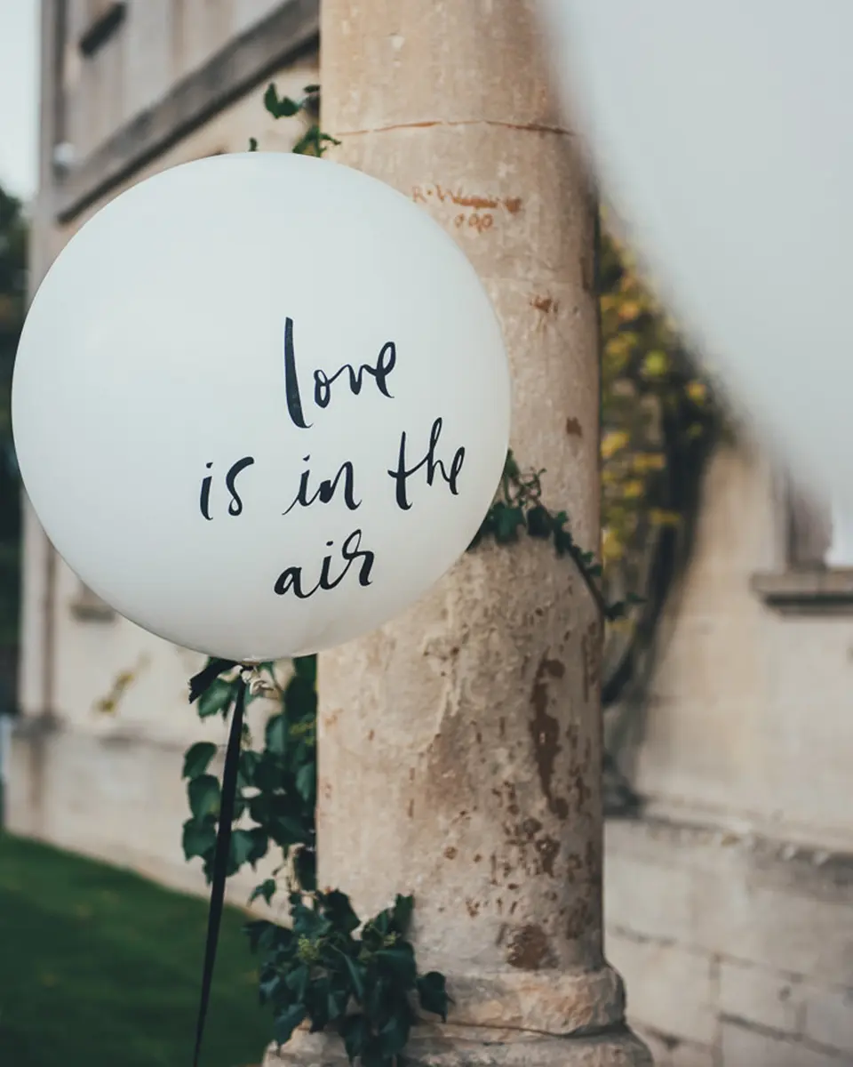 Clock Barn balloon messages romantic wedding ideas