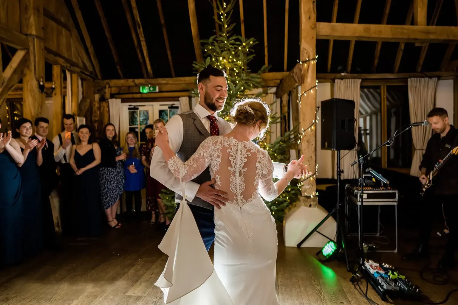 clock barn weddings first dance